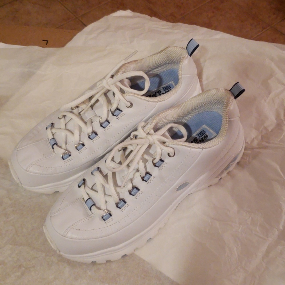 Skechers sneakers
